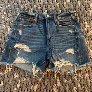 AE Denim 90s Boyfriend Short
